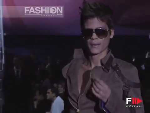 "Dsquared2" Autumn Winter 2003 2004 Milan 1 of 5 Pret a Porter Woman by FashionChannel