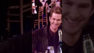 Selena Gomez falling down on the red carpet #celebrity