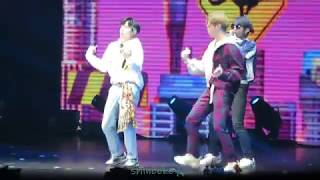 180721 Wanna One One: The World In KL - Triple Position Kangaroo 캥거루