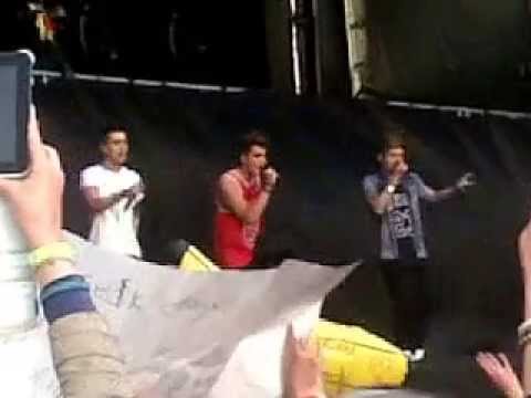 union j - call me maybe