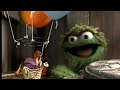 2889 Slimey Flies A Balloon