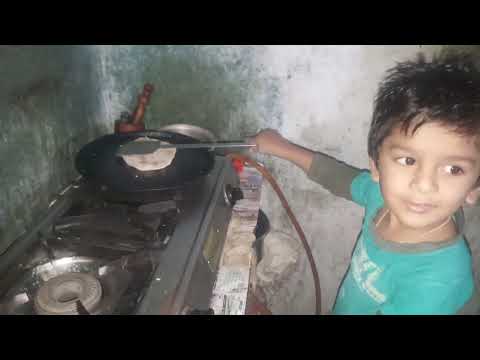 3 year's kid "Nikhil sriram" making chapathi