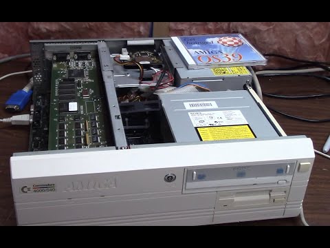 Amiga 4000 behind the scenes