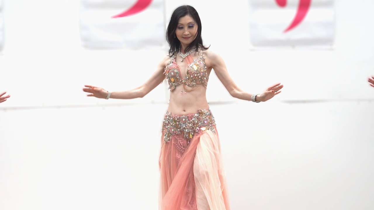 【ベリーダンス】エレガントな奥様達が舞う桜まつり！[Belly Dance] Elegant ladies dance!