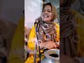 Laale Warew London Ae London Aewaare Waare Mase Hai Sameth Saare Kashmiri Singer Sheela Zargar