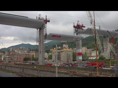 Il timelapse del sollevamento dell'ultima campata del nuovo ponte di Genova