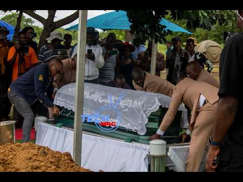 #FullVideo Watch the body of cde bombshell Blessed Runesu Geza being laid to rest.