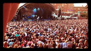 Paul Heaton & Jacque Abbot - People Like Us / Five Get Over Excited (Manchester, 7/7/18)