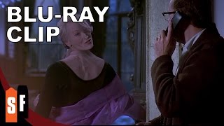 Death Becomes Her (1992) Clip 1: Something Wrong With Meryl Streep's Neck? (HD)