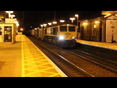 Freightliner shed 66955 Felixstowe to Leeds intermodal