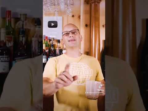 Galliano Hot Shot #shot #cocktail #drink #recipe #layeredshot #homebar #homebartender #galliano