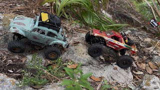 Best 1/24 scale crawling video ( hitting the rocks )