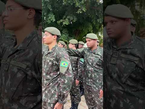 [TG_01_012] DESFILE CÍVICO-MILITAR EM SANTO ANTÔNIO DO MUQUI