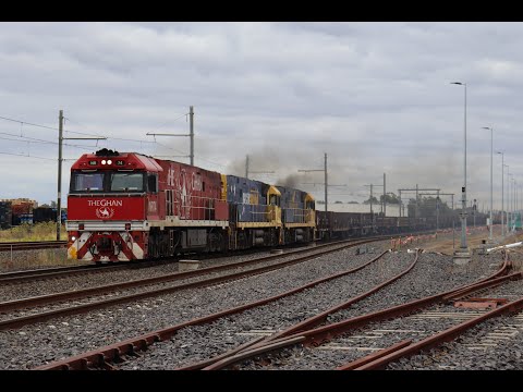 SCT & Pacific National Superfreighters, a PN Grain & a Light Engine in an afternoon around Brooklyn!