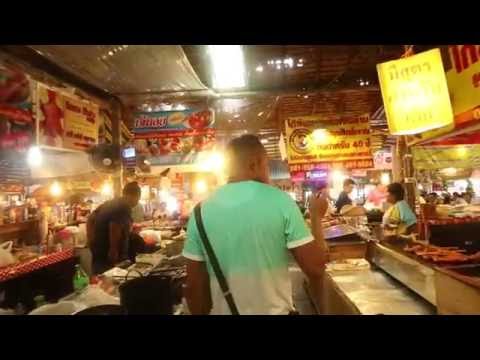 Experience Bangkok's Flavors With a Fantastic Floating Market Tour