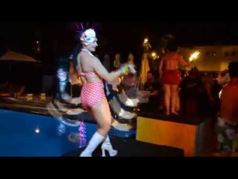 Hawaiian Hula Dance - Echoes of Hawaii - FIRE ENDING HD