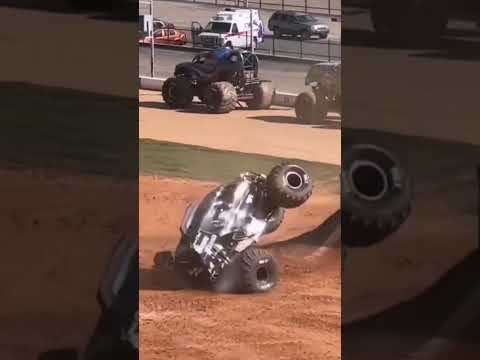 Monster Jam2023Atlanta GA Show2Frestyle Backflip Crash Driver(Bryce Kenny)Great Clips Mohawk Wariorr