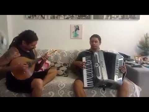 isaac do acordeon e Thiago Balbino bandolim  chorinho pro Silvo carlos 7 cordas
