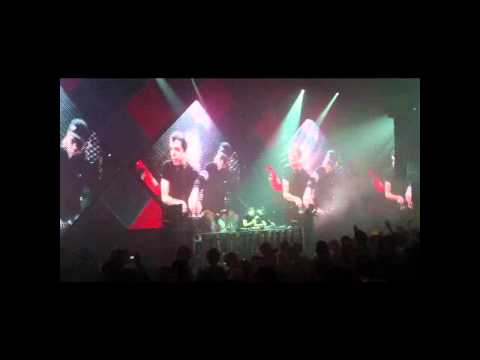 INTRO BINGO PLAYERS @ TOMORROWLAND 2011 BOOM DE SCHORRE