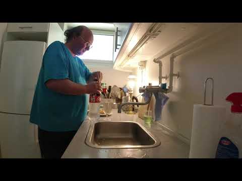 MongoTV_4943 - Min Aftensmad - DANISH MUKBANG - Rugbrød Med LEVERPOSTEJ og Ristet LØG