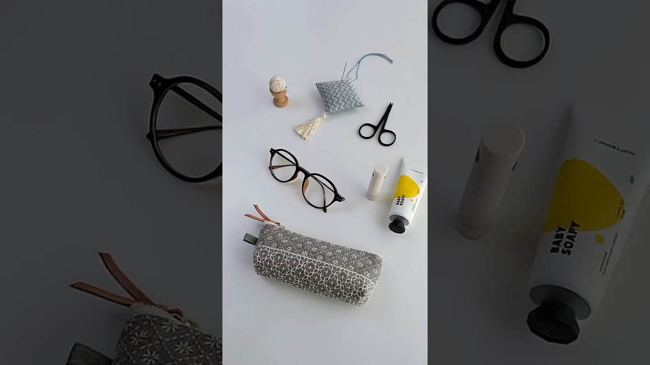 刺し子のポーチ完成/眼鏡やハンドクリーム,少し長いものが入るサイズ。ライトグレーの和木綿を使いました✂︎