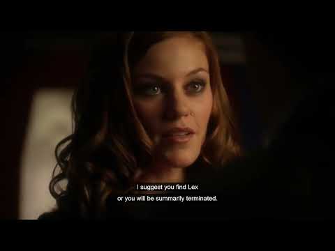 Smallville Season 8x01 Chloe hacks into government terrorist computer to stop Oliver team