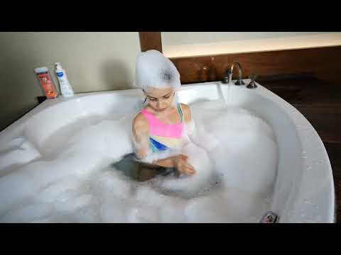 LİNA'NIN JAKUZİ KEYFİ !!