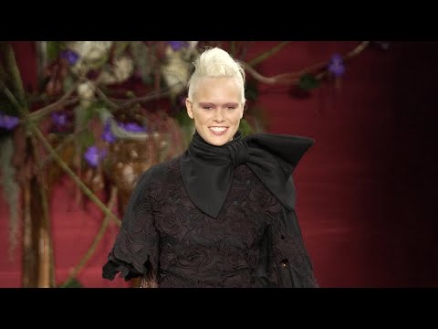 Givenchy Haute Couture Fall/Winter 2003