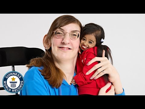 World's Smallest and Tallest Women Interview Each Other - Guinness World Records