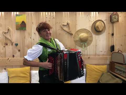 Auf und zua .... Ingrid Zöhrer © OlmHERZ