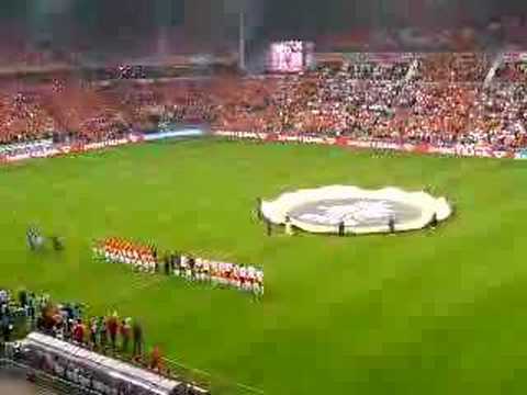 OmaAlmere  Duran ballenjongen 6. Wilhelmus