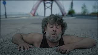 Wéi eng Blumm déi aus dem Bëtong bléit (vum RevoLD Horizont &amp; Serge Tonnar)