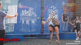 Edinburgh Fringe Festival | street performers | entertainers