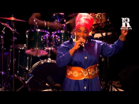 Queens Of Reggae: Live Etana, Queen Omega, Mo'Kalamity sur Reggae.fr