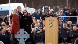 Christy Moore sings at burial of Martin McGuinness