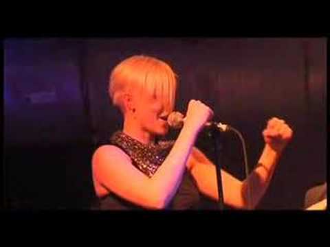 Robyn - Konichiwa Bitches (live at Cargo, London)