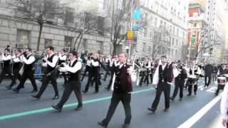 Bagad Saint Nazaire BZH NY Parade NYC 2009!