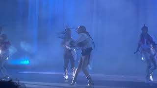 FKA Twigs - Figure 8/Video girl(MAGDALENE tour live in London)