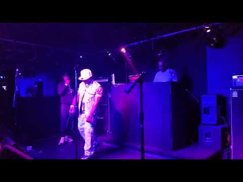 Bugotti Bomb - Live at Club BLACKTHORN 51 Queens N