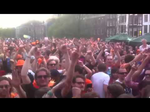 Arjuna Schiks playing Mahesvari @ Pleinvrees Qday 2012 - 30.04.2014 [RE-LIVE]