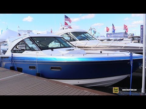 2019 Formula 400 SSC Motor Yacht - Walkaround - 2018 Fort Lauderdale Boat Show