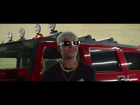 FREESHBOY - POSES  (VIDEO OFICIAL)