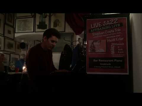 Thomas Krüger – #Stayathome Piano Medley at Bar in Innsbruck