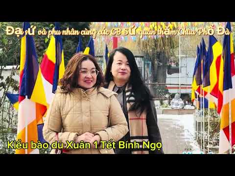 Đại sứ Nguyễn Đắc Thành cùng các cán bộ SQ thăm Chùa Phổ Đà Berlin 