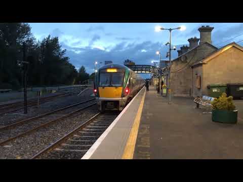 Tullamore Station- 22000 Class Intercity to Westport: Arriving & Departing