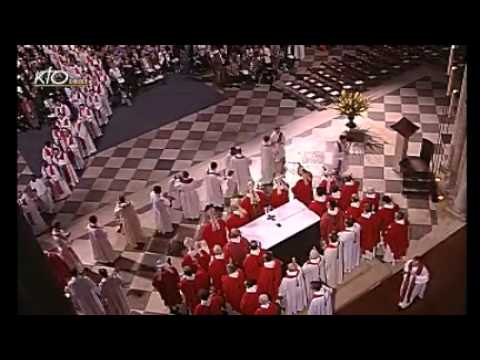 Ordinations sacerdotales à Notre-Dame de Paris