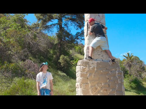 download lagu mp3 mp4 Rock And Smoke, download lagu Rock And Smoke gratis, unduh video klip Rock And Smoke