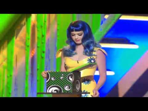 Greatest slime moments from the Nickelodeon Kids Choice Awards