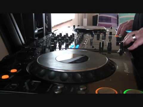 Happy UK Hardcore Mix #160 "Rave On!" - by DJ Mellow-Dee