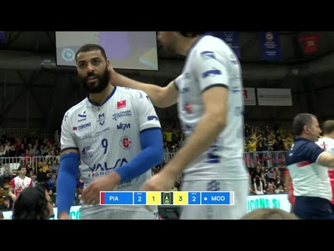 Earvin Ngapety, salva di piede poi no look